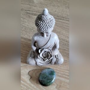 Set Of 2 Crystal Worry Stones